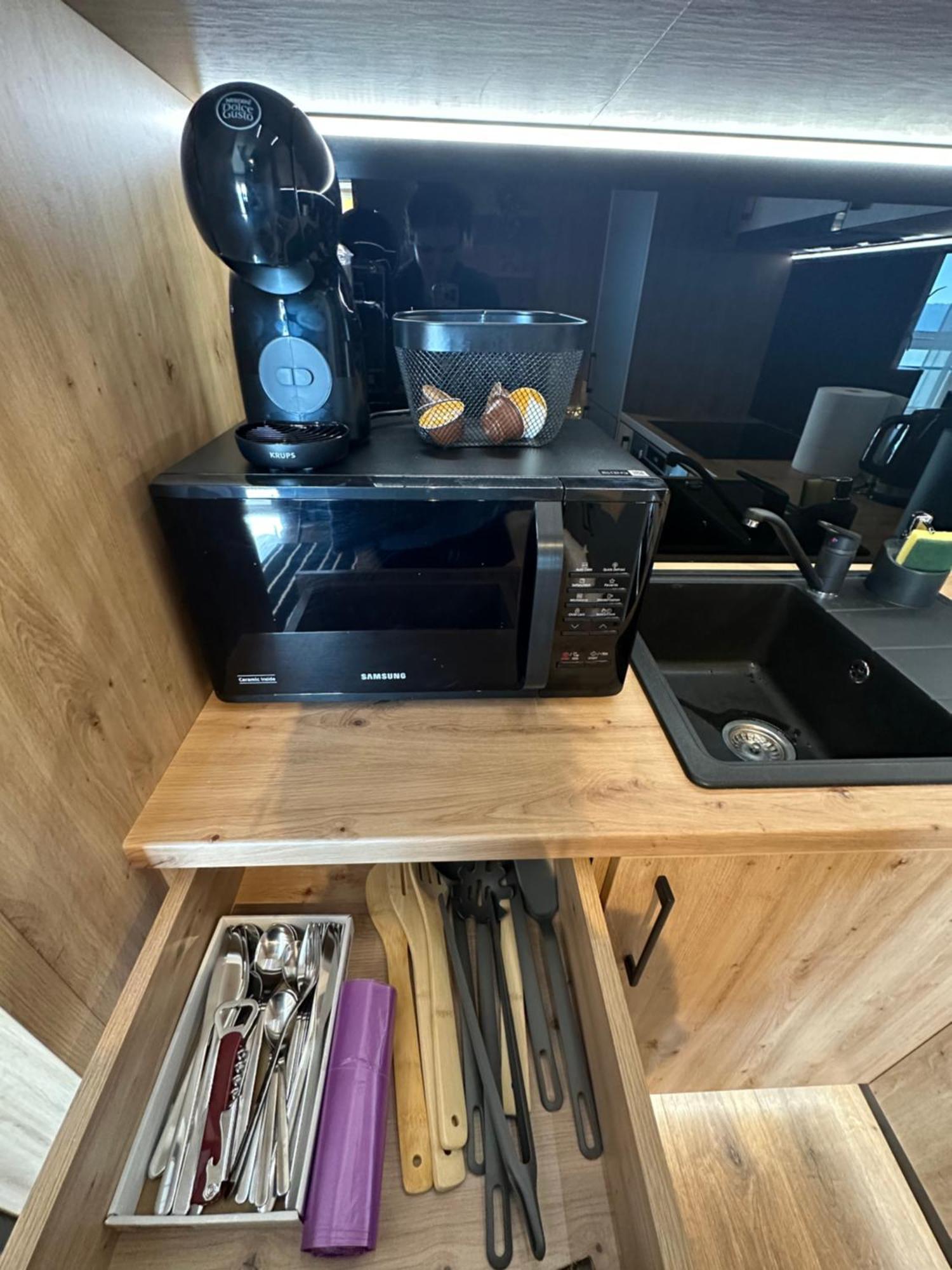 Apartment Bellevue / Rare Find In Copou
